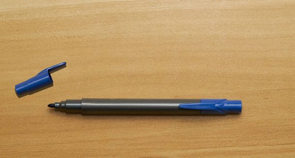 маркерна ручка для мистецтва ізольована на білому
 - Фото, зображення