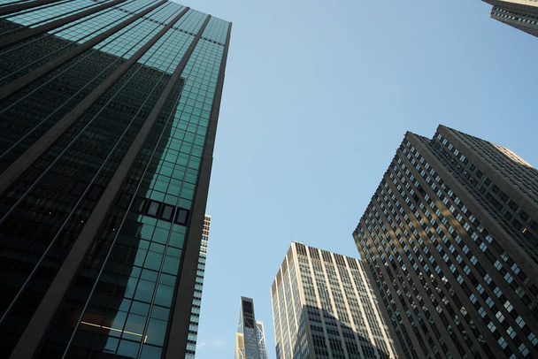 Nova Iorque arranha-céus da cidade de vista de rua no dia ensolarado - Foto, Imagem