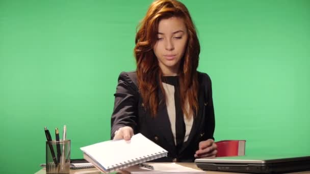 Business Woman working - Filmati, video