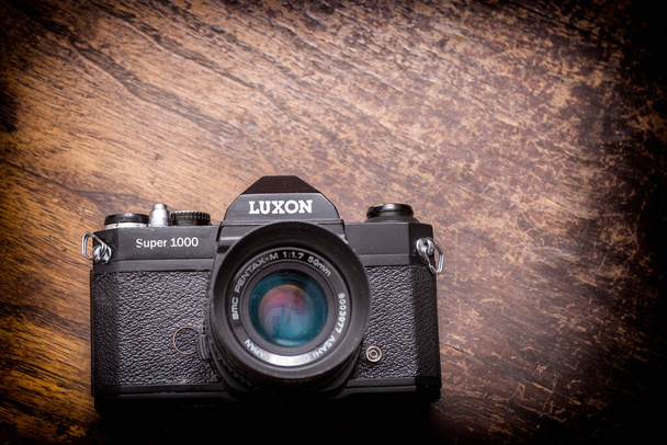 Luxon Super 1000 vieil appareil photo reflex - Photo, image
