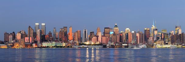 Lungomare di New York Manhattan
 - Foto, immagini