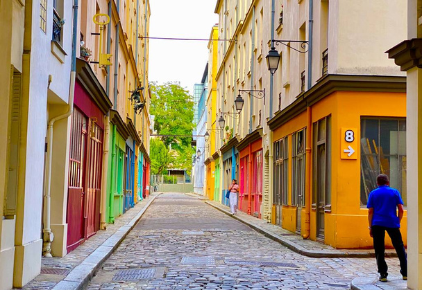 A bela rua escondida de Cour d 'Alsace-Lorraine na cidade de Paris - Foto, Imagem