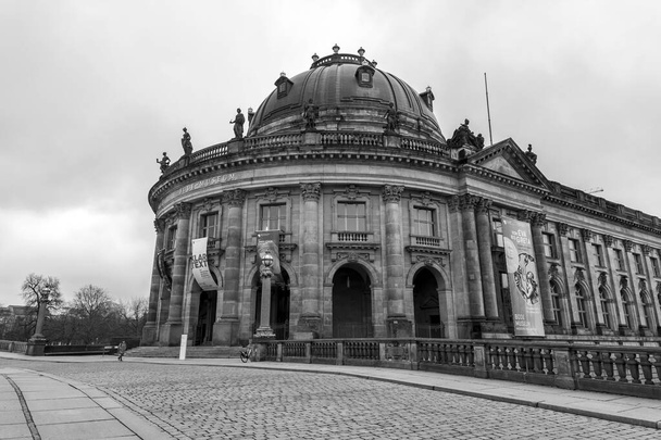 Berlin, Germany - December 17, 2021: Exterior view of Bode Museum on the Museum Island, along the river Spree in Berlin, the German capital. - Foto, Imagem