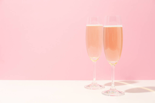 Concept de boisson alcoolisée délicieuse, champagne savoureux - Photo, image