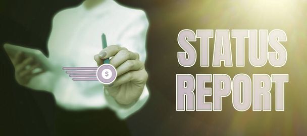 Schreiben von Textanzeigen Status Report, Business Overview Update Zusammenfassung von Situationen ab einem bestimmten Zeitraum - Foto, Bild
