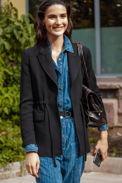 A model is seen outside Elie Saab show during Paris Fashion Week Womenswear Spring Summer 2020 - Фото, изображение