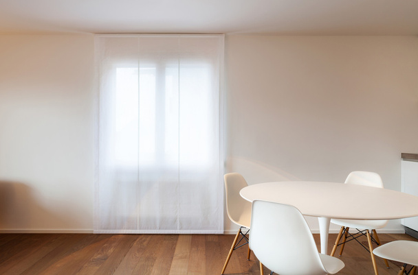 Interior home, dining table and chairs white - Valokuva, kuva