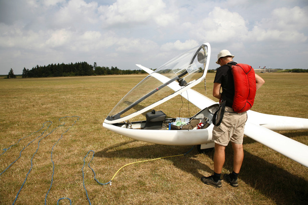 vitorlázó pilóta - Fotó, kép
