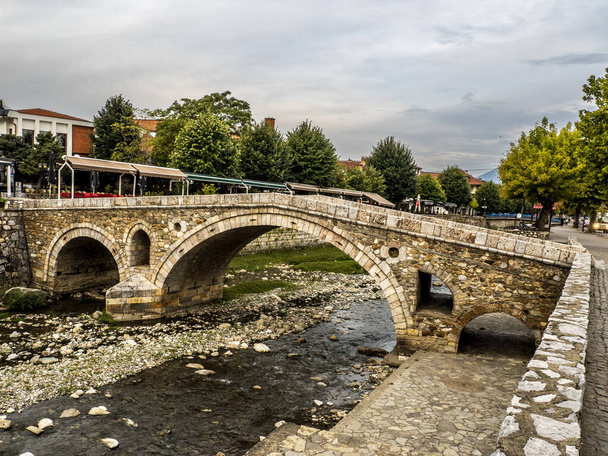 Puente de piedra en Prizren - Kosovo - Foto, Imagen