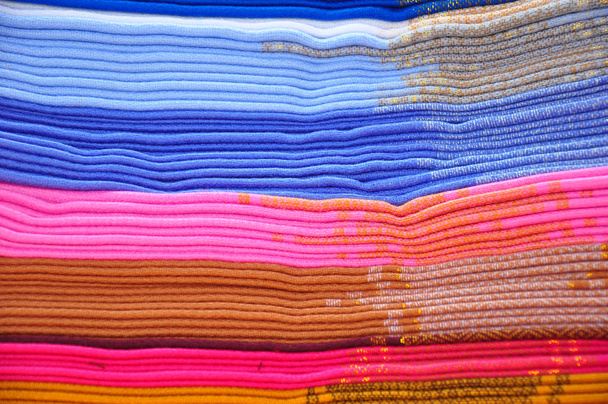 Стек синьо-рожевих ковдр альпаки
 - Фото, зображення