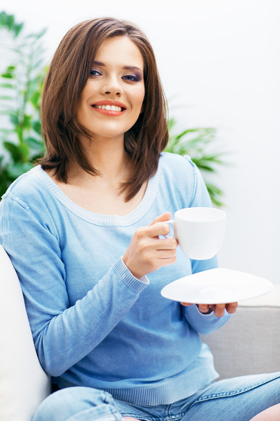 Žena pije kávu - Fotografie, Obrázek