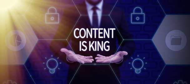 El contenido es real El contenido es el corazón de las estrategias de marketing actuales, Word for Content es el corazón de las estrategias de marketing actuales - Foto, Imagen