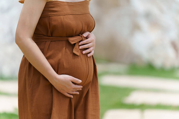 close up belly of pregnant woman - Фото, зображення
