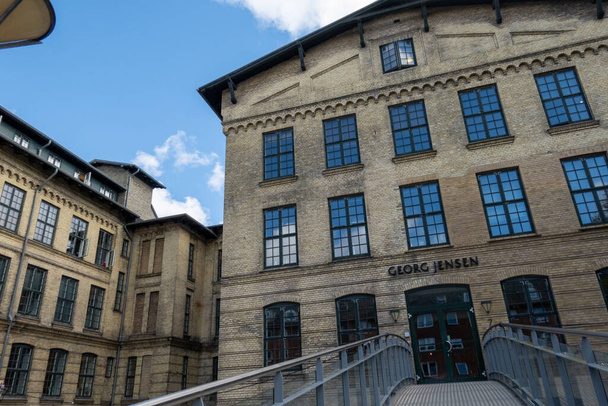 デンマークコペンハーゲンフレデリックスバーグにある旧ゲオルク・イェンセン工場のファサードと建物. - 写真・画像