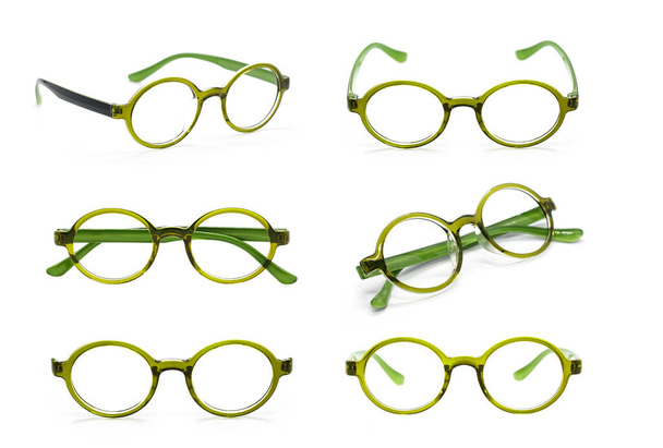 Skupina krásných brýlových obrouček izolovaných na bílém pozadí. Brýle. Kostým Móda. - Fotografie, Obrázek