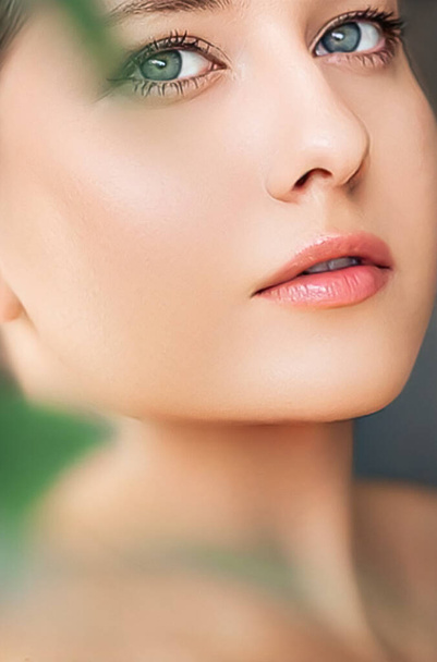 Natural beauty and perfect clean skin, beautiful woman in nature for wellness and skincare cosmetic brand, close-up portrait - Foto, Imagem