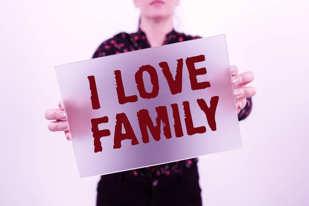 概念的な表示私は家族を愛し,親戚についての良い感情を意味する概念愛する人を気にする - 写真・画像