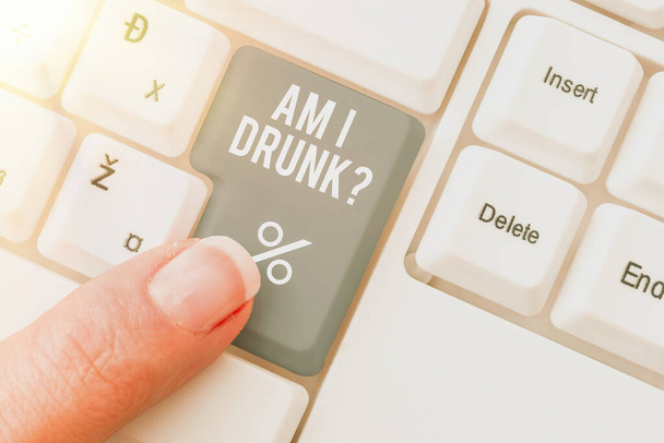 Текст под заголовком "Я пьян, слово в слово сомнительно, если мой уровень алкоголя высокий алкоголизм наркомании - Фото, изображение
