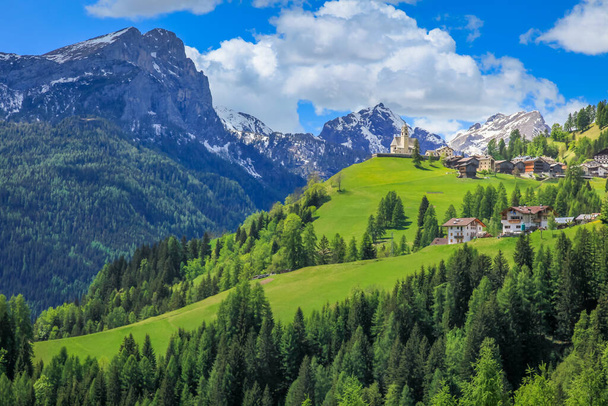 Colle Santa Lucia, Giau hágó és Cortina D Ampezzo közelében, Dolomitok Alpok, Olaszország - Fotó, kép
