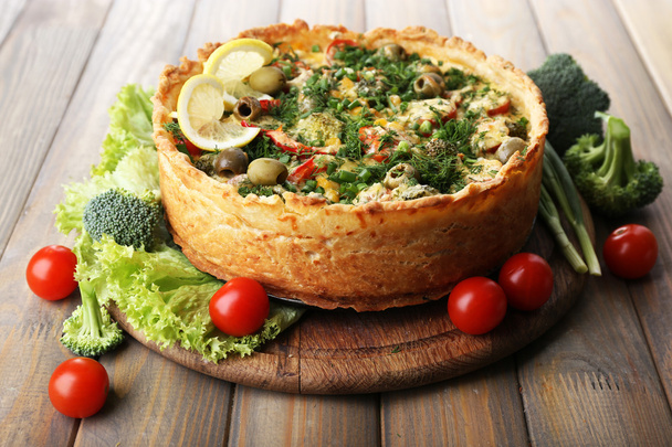 Vegetable pie with broccoli - 写真・画像