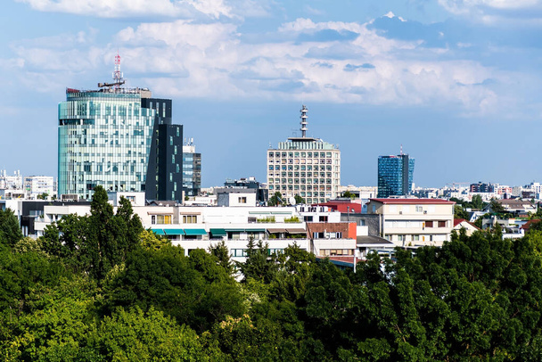 BUCHAREST, ROMANIA - AUGUST 19, 2022: Panoramic view of Bucharest  with the Aviatorilor area and the Charles de Gaulle Plaza building, Romanian Television and the Victory square with the Orange building. - Φωτογραφία, εικόνα