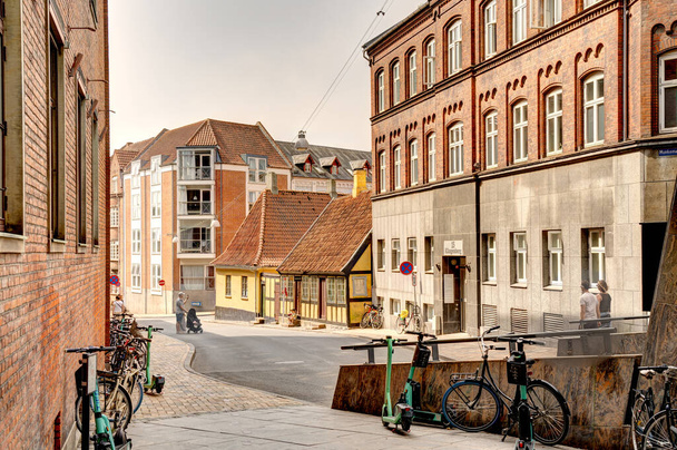 Odense, Dania - sierpień 2022: Historyczne centrum latem - Zdjęcie, obraz