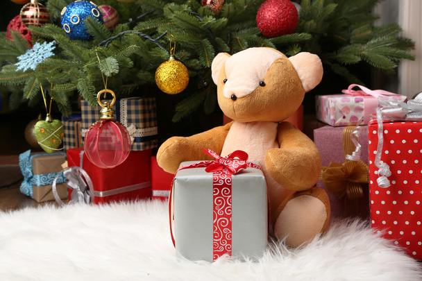 Teddy bear and gift boxes - Fotoğraf, Görsel