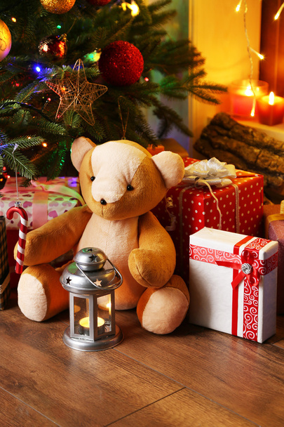 Teddybär und Geschenkschachteln - Foto, Bild