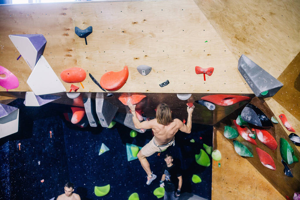 Ukraine. Kiev. 24.09.2022 competitions in climbing, bouldering. climbing gym "Space". High quality photo - Valokuva, kuva