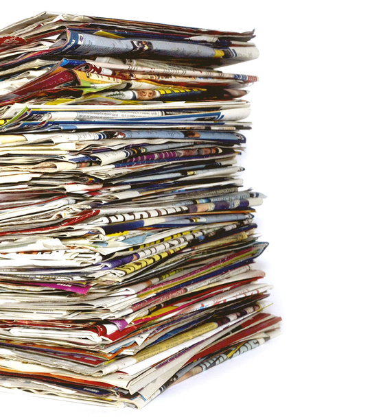 Набор различных журналов на белом фоне
 - Фото, изображение