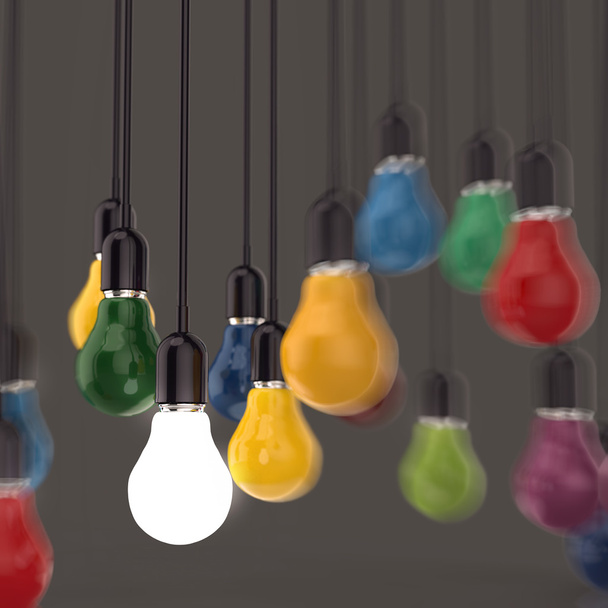 ideia criativa e conceito de liderança lâmpada
  - Foto, Imagem