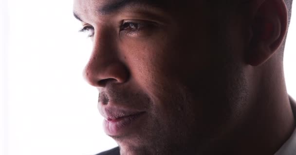 Close up de atraente homem de negócios negro
 - Filmagem, Vídeo