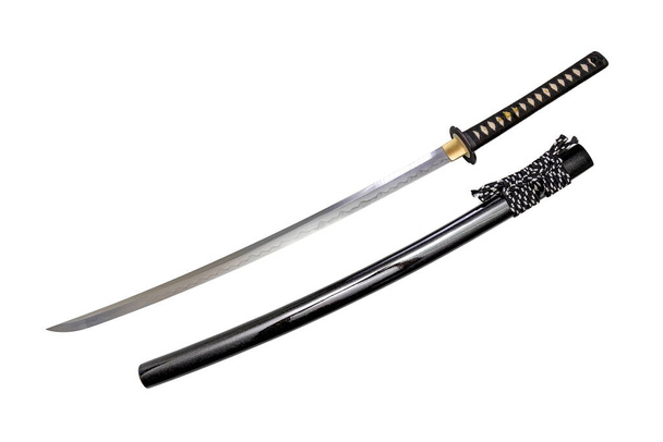 Fissaggio in acciaio con spada giapponese e cordino in seta nera con fodero nero lucido isolato su sfondo bianco. Focus selettivo. - Foto, immagini