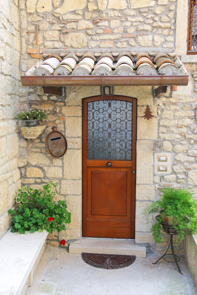 Entrance in picturesque Italian house - Photo, image
