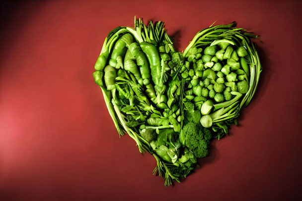 μια ανθρώπινη καρδιά φτιαγμένη από διάφορα λαχανικά, έννοια υγιεινής διατροφής - Φωτογραφία, εικόνα