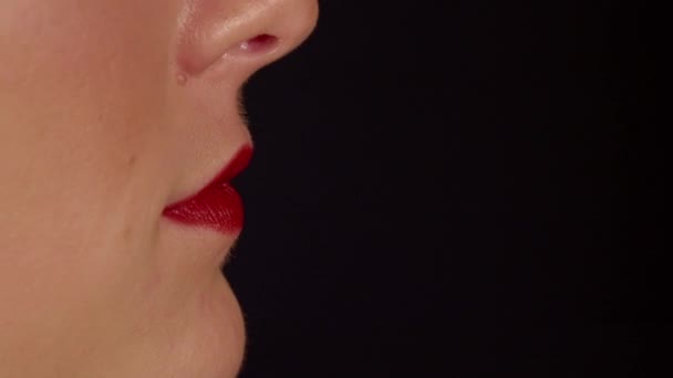 Czerwone usta shhh - Materiał filmowy, wideo