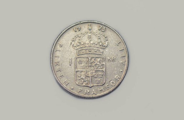 Reverse of a 1973 Sweden 1 krona coin - Photo, Image