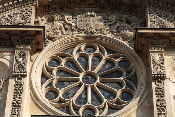 Церква saint-etienne-дю Мон у Парижа поблизу Пантеон. Він містить храм Святого Женев'єв - покровителя міста Париж - Фото, зображення