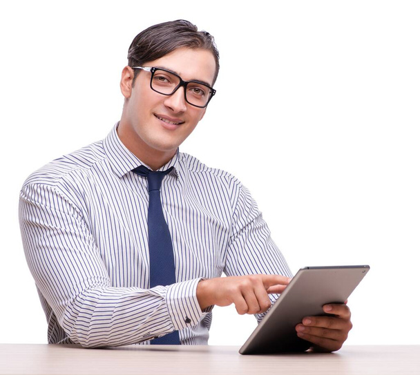 Knappe zakenman werken met tablet pc geïsoleerd op wit - Foto, afbeelding