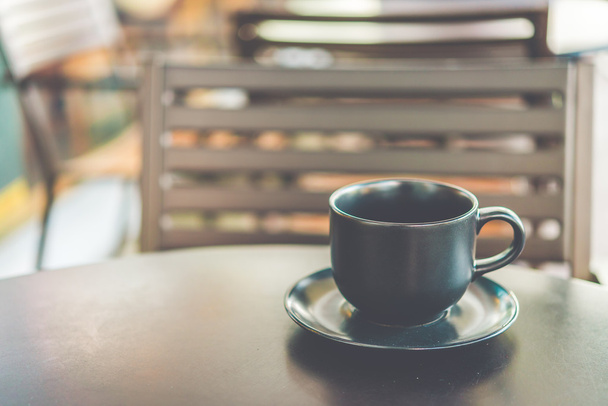 ahşap üzerine kahve fincanı - Fotoğraf, Görsel