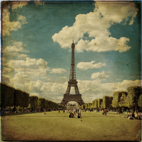 Eiffelova věž v Paříži ve stylu ročníku - Fotografie, Obrázek