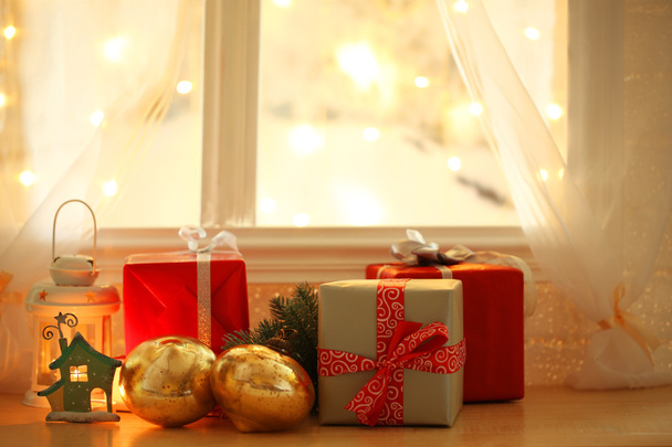 Красивые рождественские подарки
 - Фото, изображение