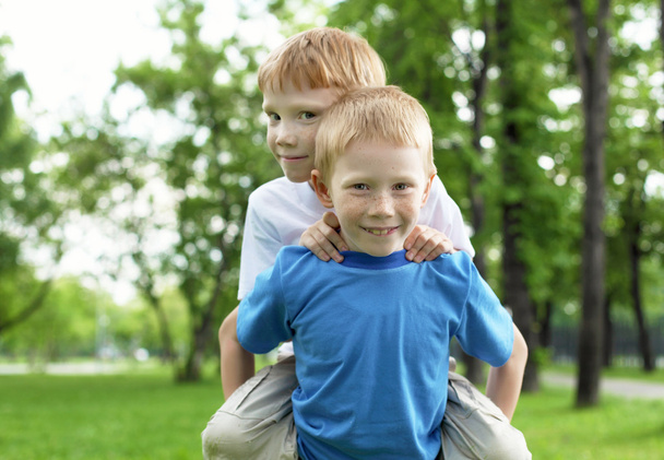 Portrait of two boys in the summer outdoors - Foto, Bild