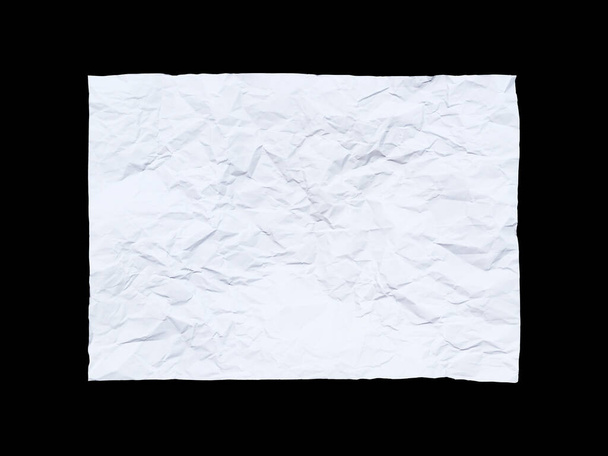 Cartel de papel en blanco arrugado y arrugado aislado sobre fondo negro - Foto, imagen