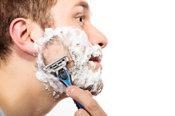 Man shaving - Фото, изображение
