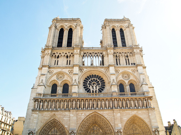 La facciata di Notre Dame a Parigi, Francia
 - Foto, immagini