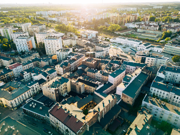 Vista aérea del centro de la ciudad de Sosnowiec. La ciudad más grande de la cuenca del Dabrowa. Silesia superior. Polonia. Europa.  - Foto, Imagen