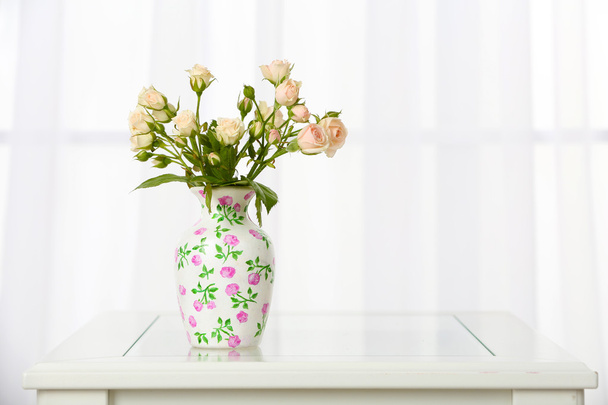 Bouquet of flowers in vase - Фото, изображение