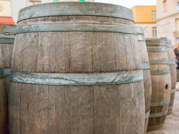 barril de madeira de carvalho
 - Foto, Imagem