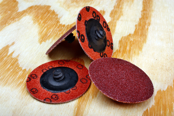 Aşındırıcı zımpara diskleri - Fotoğraf, Görsel